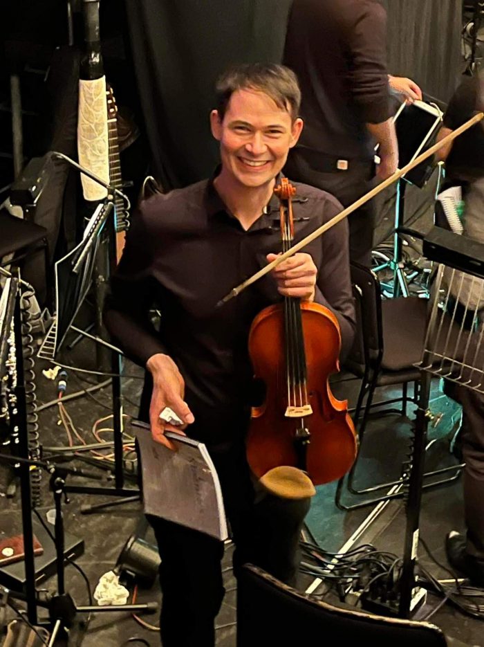 Alex Vaatstra Violin and Viola Teacher